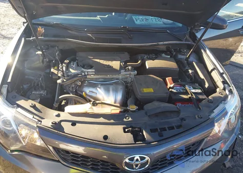 2012 Toyota Camry Se z USA, uszkodzony, nr VIN 4T1BF1FK4CU050477